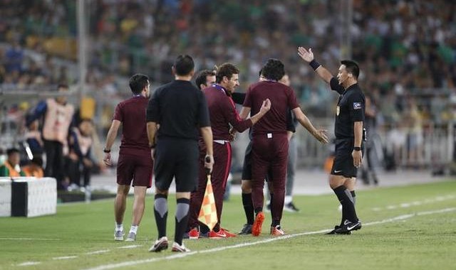  德甲裁判误判引发巨大争议风波  