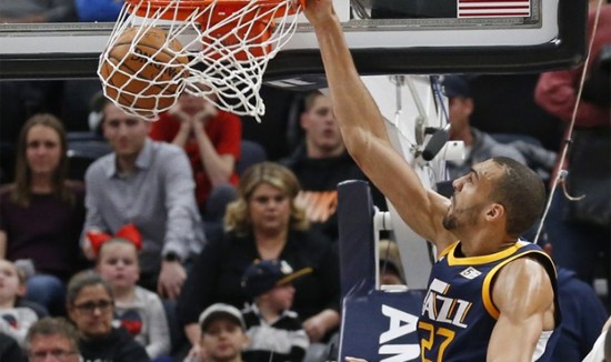  戈贝尔18篮板爵士力克魔术  