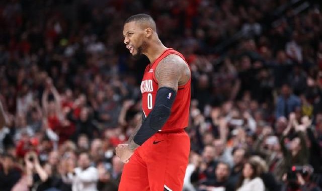  霍芬海姆锋线双星联手轰入四球  