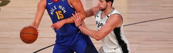  小波特30+15掘金稳居西部第一  