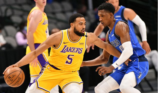  福克斯关键抢断国王逆转独行侠终结对手连胜