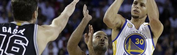  库里三分球14中9勇士大胜马刺  