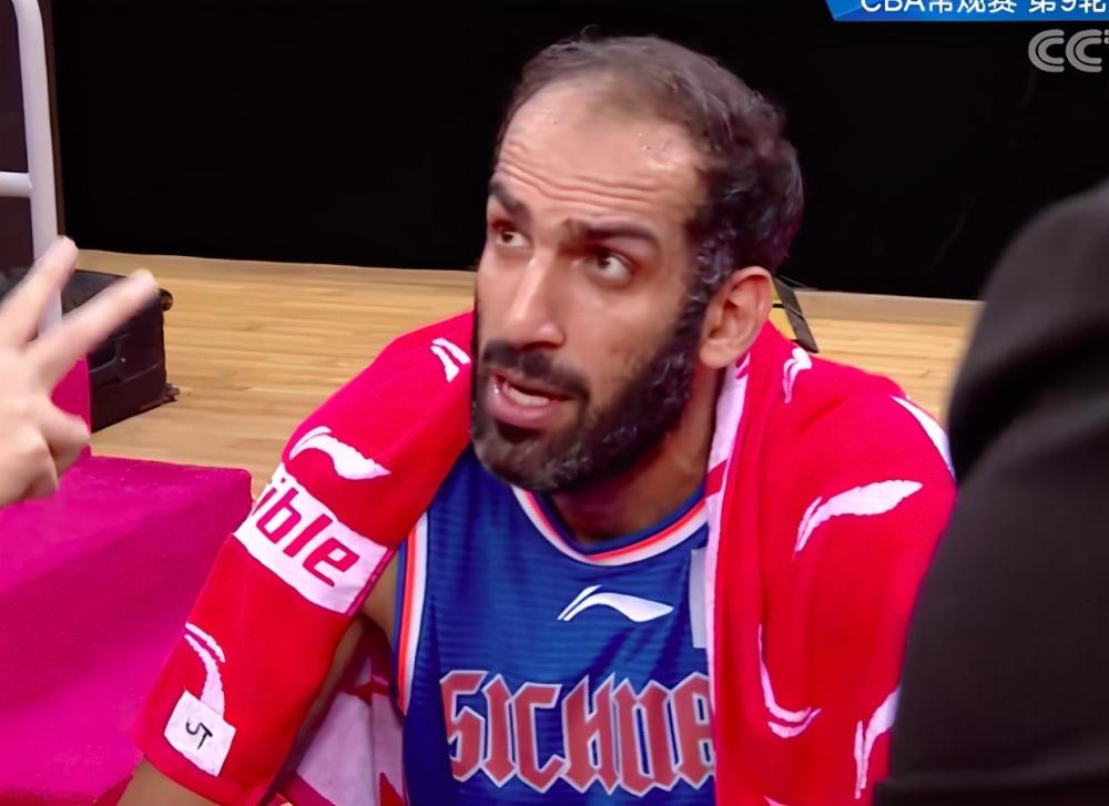  昂热中场大将红牌停赛遭三连败  